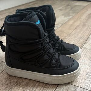 Native Black Chamonix winter warm fleece lined boots size 12